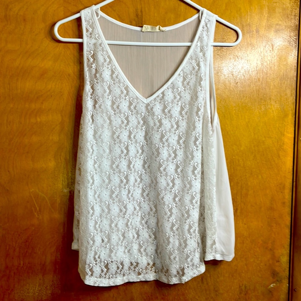 Hollister Tank